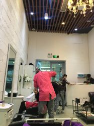 -SIX Hair Consultant
