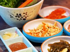 -明洞阿姨·韩式酱蟹烤肉·创意料理(三元桥店)