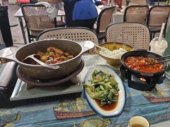 -刘姐啤酒鱼民族演艺餐厅(西街总店)