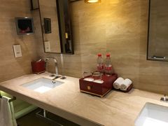 -上海衡山路十二号华邑酒店