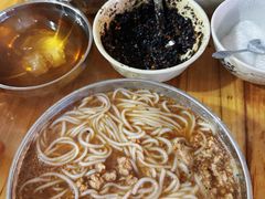 -正宗杨记普洱酸醋米线(总店)