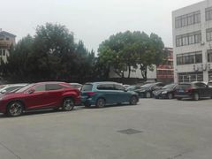 -沪东工人文化宫-停车场