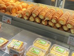 冰淇淋泡芙-六贤记(杭州龙湖滨江天街店)