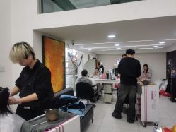 -乾健·烫染·接发SALON