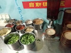 -四小区火锅·巷子里的重庆火锅(花照壁店)