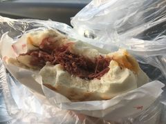 -清真马乐贝腊牛肉蛋黄菜夹馍(马蓉洒金桥店)