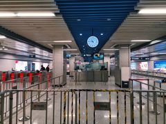 -体育场(地铁站)