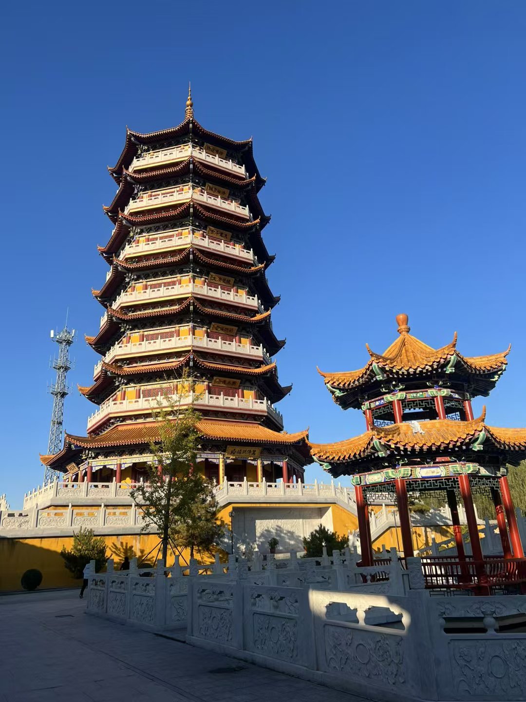 �一座寺一座城