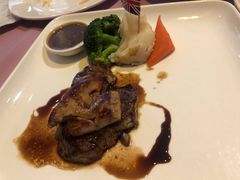 精选腓利牛排配鹅肝-德大西餐社(云南南路店)