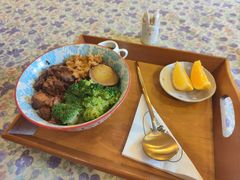 招牌卤肉饭-荏苒