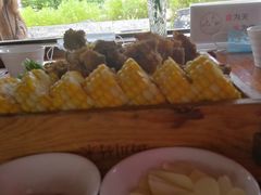 手抓牦牛肉-桑吉林新派藏餐·汤锅·川菜