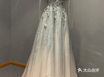 没想到彩纱才是仙女的本命年  朵拉礼服馆