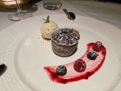 -Mogul Eatery·大亨餐酒馆