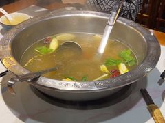 -乡土黄·鲜牛肉火锅·小龙虾(兴业街店)