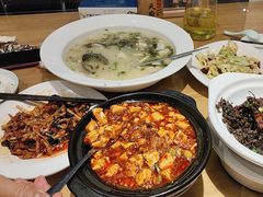 -严记小天府酸菜鱼(西四路店)