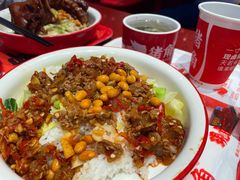 小炒黄牛肉饭-猪角·闽南猪脚饭(上梅林店)