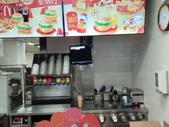 -麦当劳(中山八路店)