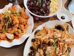 炸酱面-香港饭店0410(明洞店)