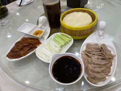 -大鸭梨烤鸭店(金顶街店)
