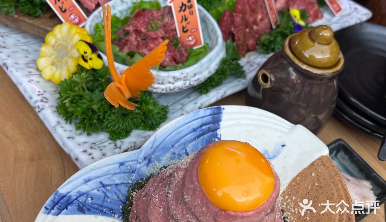 成天就想着吃肉[调皮]是不是太馋了