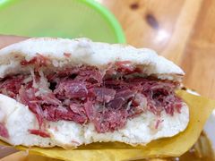 腊牛肉夹馍-邢老三肉丸糊辣汤(西安总店)