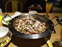 -小鱼小牛·鱼牛干锅·脆鱼火锅(世欧广场店)