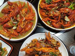 -虾弄弄海派小龙虾·牛羊蝎子火锅