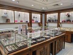 -品真阁华夏典当行(四通桥店)