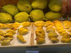 -川骄海鲜自助(王府井奥莱UP TOWN店原世界之花店)
