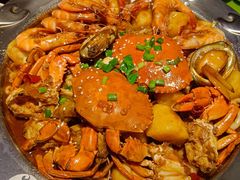 -钳小厨疯味1987肉蟹煲(美一城广场店)
