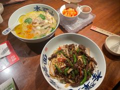 杭椒牛柳拌川-李犟大爆鳝面·手工蟹黄包(湖滨西湖店)
