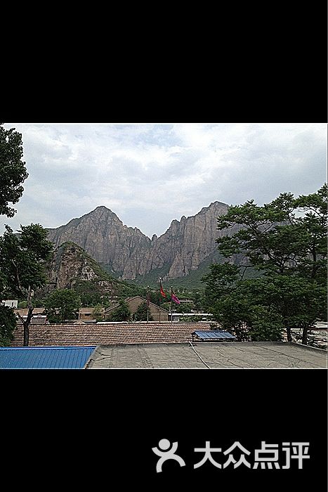 十渡玉娥农家院站在房顶照的蝙蝠山!图片-北京经济型-大众点评网