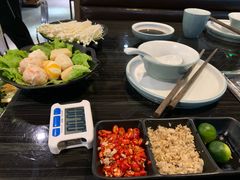 -东椰·海南椰子鸡火锅(朝阳门店)