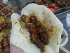 -老广烧烤(骆驼山康馨园店)