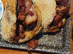 -老天桥酱肉烧饼夹肘子(天桥店)