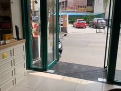 -芳姨广东砂锅粥(张庄路店)