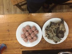 -苗伯妈酸汤火锅