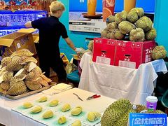 -领鲜活海鲜榴莲自助火锅(东门店)