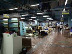 -渔人湾码头海鲜市场负二楼