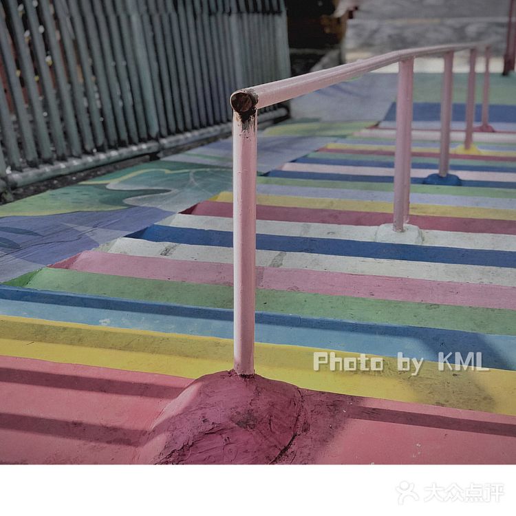 探游容桂 ｜寻找彩虹🌈楼梯｜0元出片