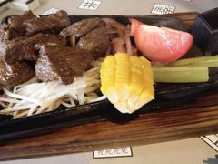 -穹六人间 people 6(岳阳路店)
