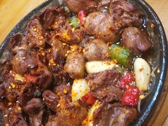 -老东镇啤酒屋海鲜加工·蒸汽海鲜·海鲜烧烤(台东店)