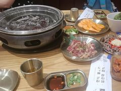 -青瓦餐厅·生鱼片·韩园烤肉(西塔店)