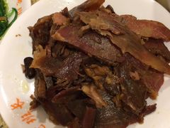 招牌酱牛肉-老班长手工灌汤包老店(东山店)