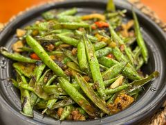 -堂瓦里·33年传统赣菜(第一街区店)