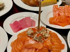 -广州万富希尔顿酒店·感趣自助餐厅·金秋蟹宴生蚝海鲜刺身