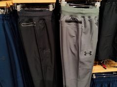 -UNDER ARMOUR(新燕莎奥莱店)