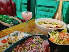 -Famous肥猫墨西哥音乐餐吧(五棵松华熙LIVE店)