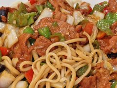 -汗腾格里·风味餐厅(新疆驻京办店)