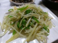 青椒土豆丝-香满锅老北京羊蝎子火锅·家常菜(新街口店)